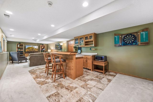 875 Fernbrook Lane N, Plymouth, MN 55447