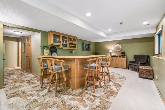 875 Fernbrook Lane N, Plymouth, MN 55447