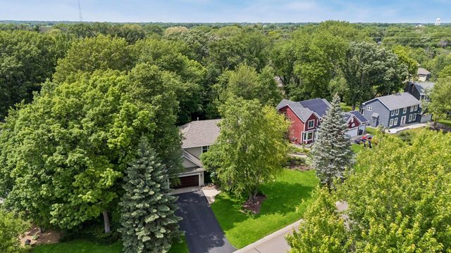 875 Fernbrook Lane N, Plymouth, MN 55447