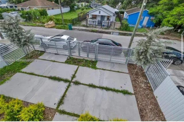 1831 NW 67th St 1, Miami, FL 33147