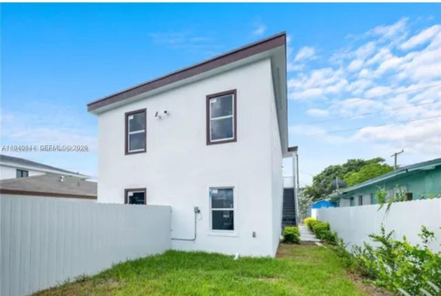 1831 NW 67th St 1, Miami, FL 33147