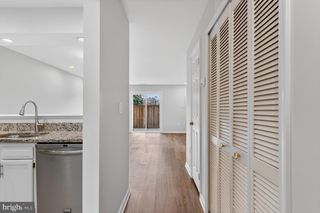 3854 9TH RD S #3854, Arlington, VA 22204
