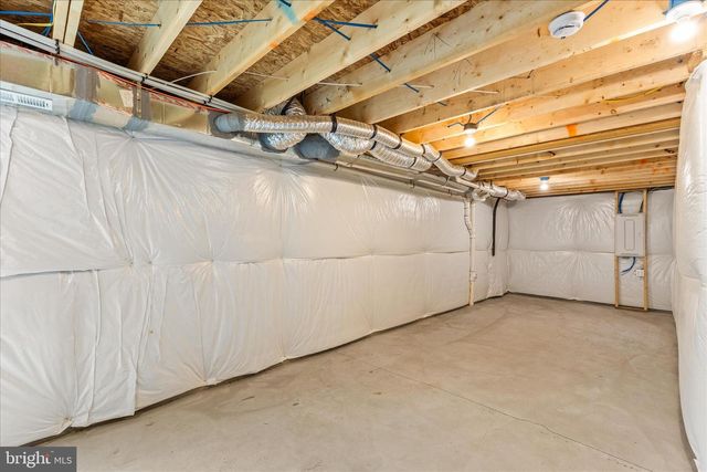 69 SUMMERFIELD DR, Hanover, PA 17331