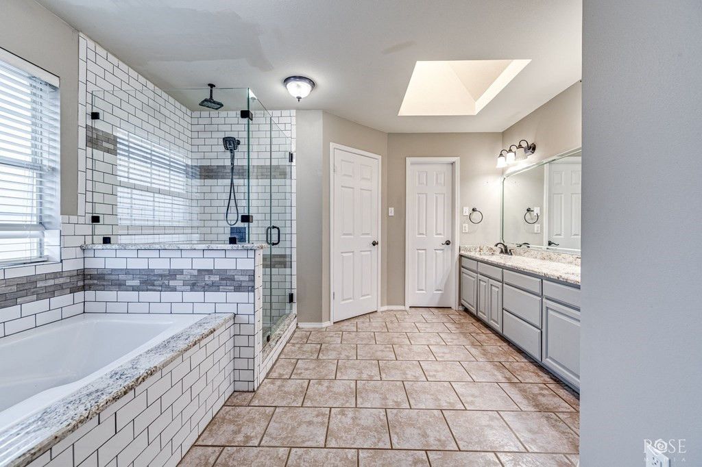 Image 13 of property listing at 3521 Silver Spur Drive, San Angelo, TX 76904