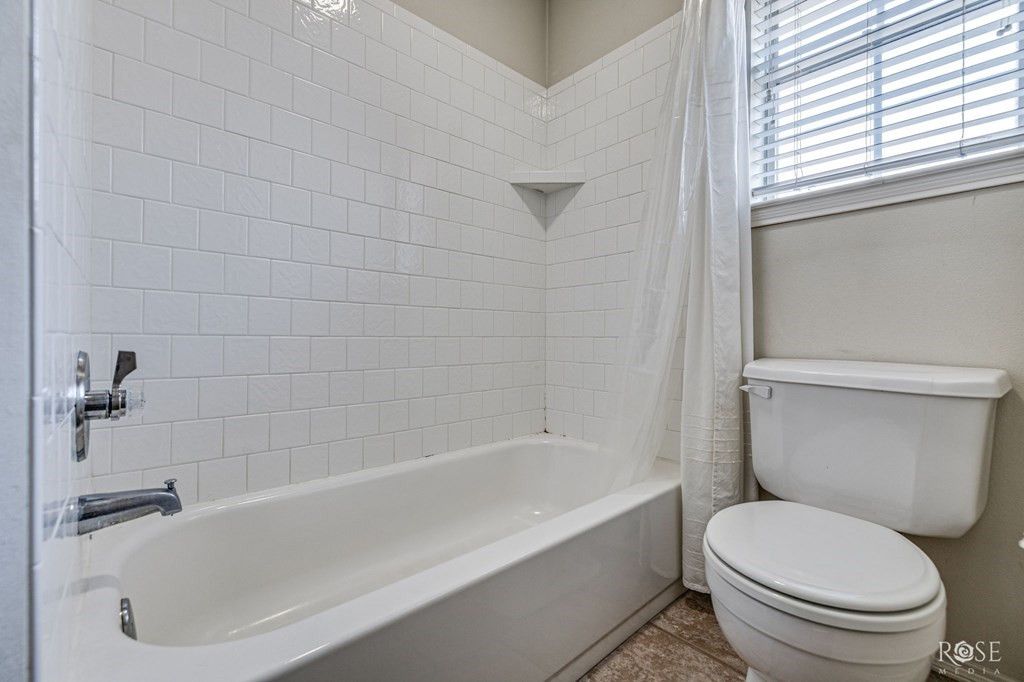 Image 17 of property listing at 3521 Silver Spur Drive, San Angelo, TX 76904