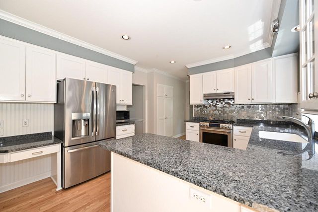 W170N5025 Old Hickory ROAD, Menomonee Falls, WI 53051