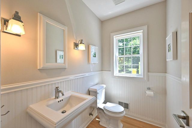 W170N5025 Old Hickory ROAD, Menomonee Falls, WI 53051