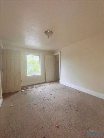 1627 Fernwood Avenue, Toledo, OH 43607