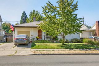 912 S Holly Street, Medford, OR 97501