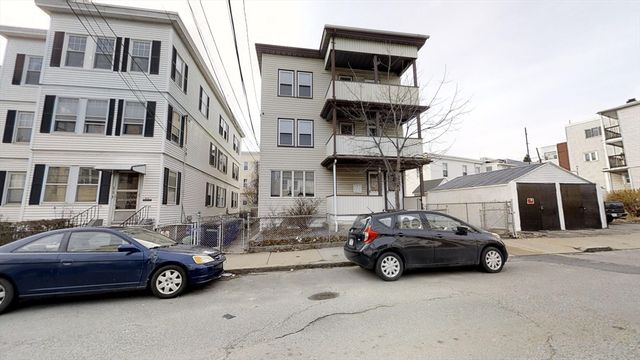 52 Mansfield 2, Somerville, MA 02143