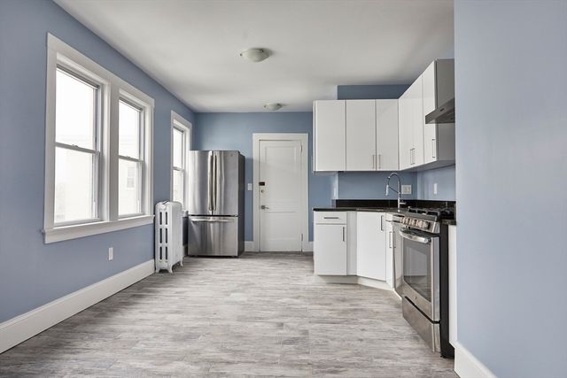 52 Mansfield 2, Somerville, MA 02143