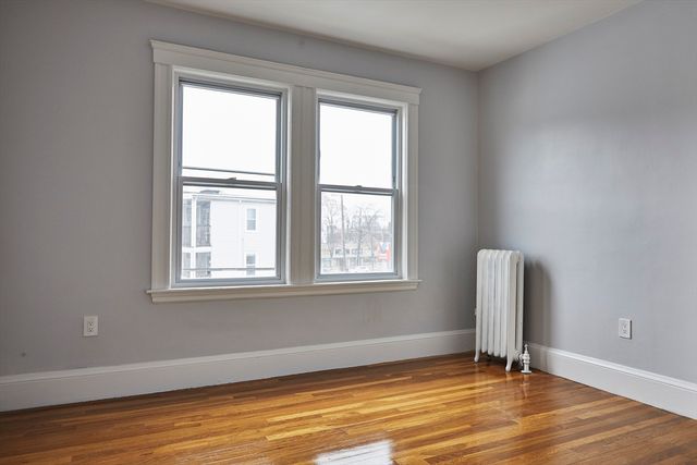 52 Mansfield 2, Somerville, MA 02143
