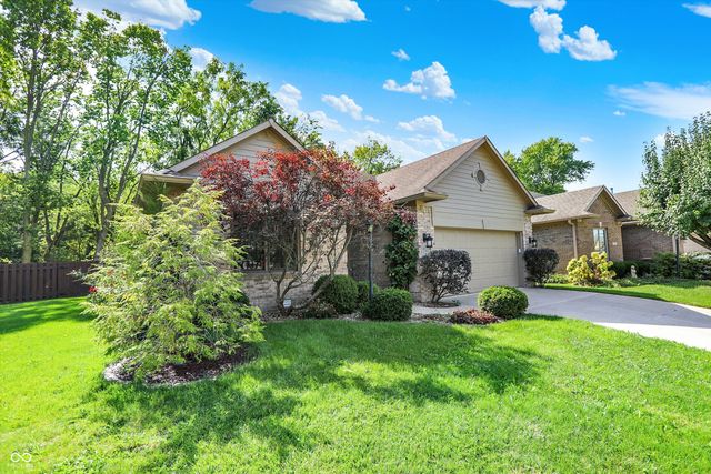 1603 Oakmere Way, Greenwood, IN 46142