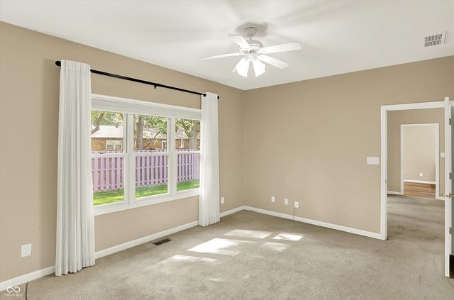 1603 Oakmere Way, Greenwood, IN 46142