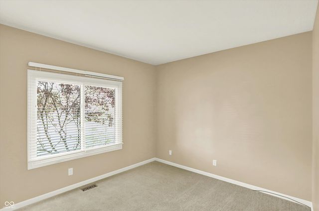 1603 Oakmere Way, Greenwood, IN 46142