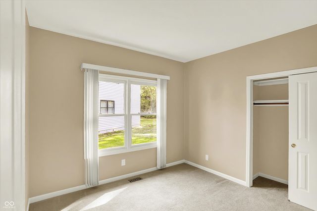 1603 Oakmere Way, Greenwood, IN 46142