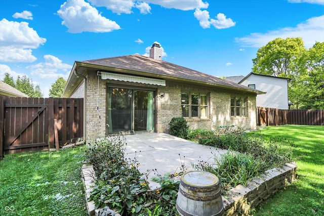 1603 Oakmere Way, Greenwood, IN 46142