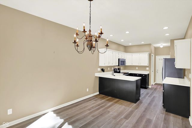 1603 Oakmere Way, Greenwood, IN 46142