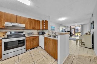 7737 NW 79th Avenue 105, Tamarac, FL 33321