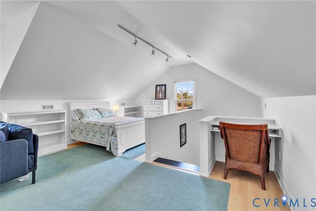 5337 Irvington Road, White Stone, VA 22578