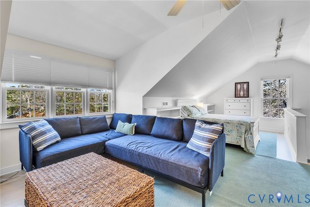 5337 Irvington Road, White Stone, VA 22578