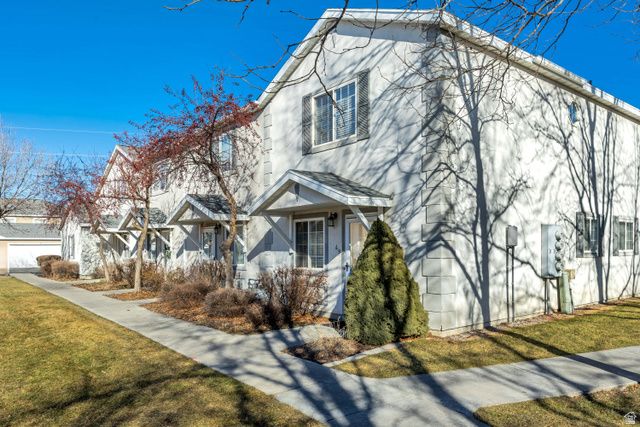 49 KENSINGTON PL, North Logan, UT 84341