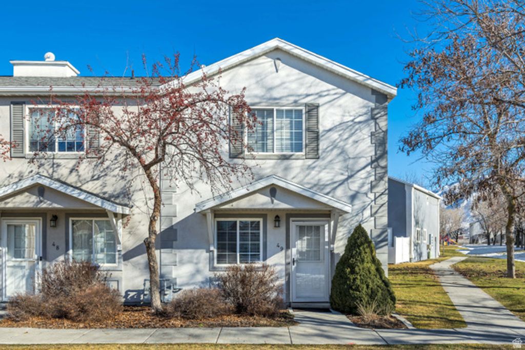 49 KENSINGTON PL, North Logan, UT 84341