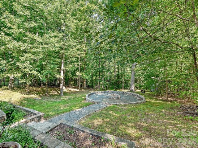 1401 Wall Street, Waxhaw, NC 28173