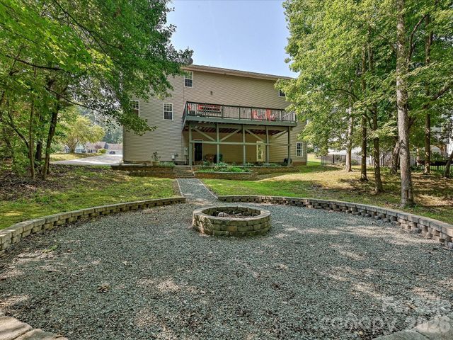 1401 Wall Street, Waxhaw, NC 28173