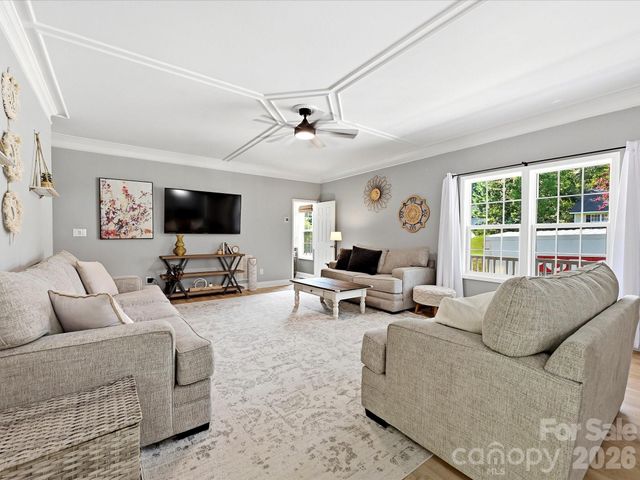 1401 Wall Street, Waxhaw, NC 28173