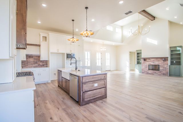 303 Juniper, New Home, TX 79383