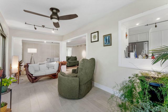 16648 TRADERS Crossing N 106, Jupiter, FL 33477