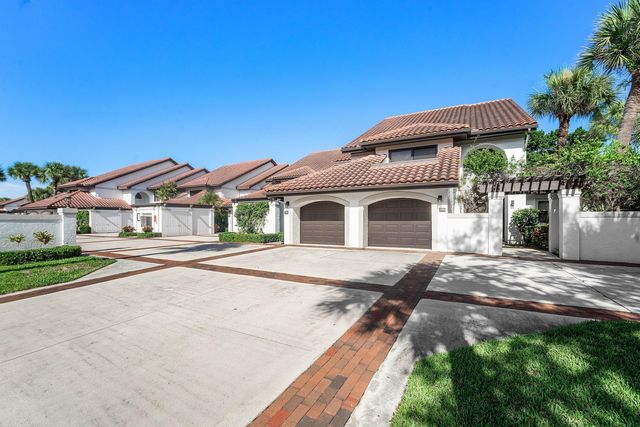 16648 TRADERS Crossing N 106, Jupiter, FL 33477