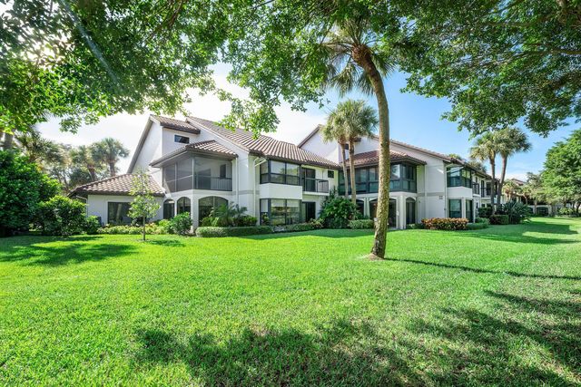 16648 TRADERS Crossing N 106, Jupiter, FL 33477