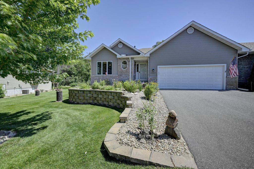 13637 Pierce Street NE, Ham Lake, MN 55304 — photo 4