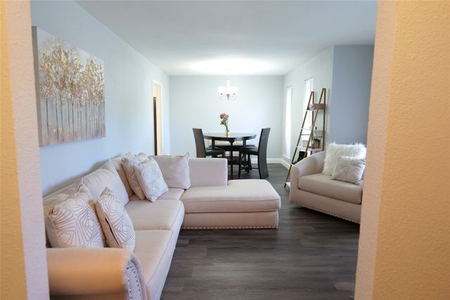 7137 Hunnicut Road, Dallas, TX 75227