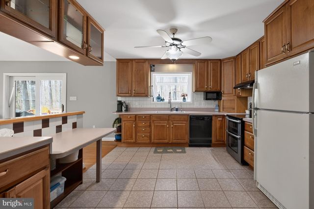 110 SAYLERS CREEK RD, Locust Grove, VA 22508