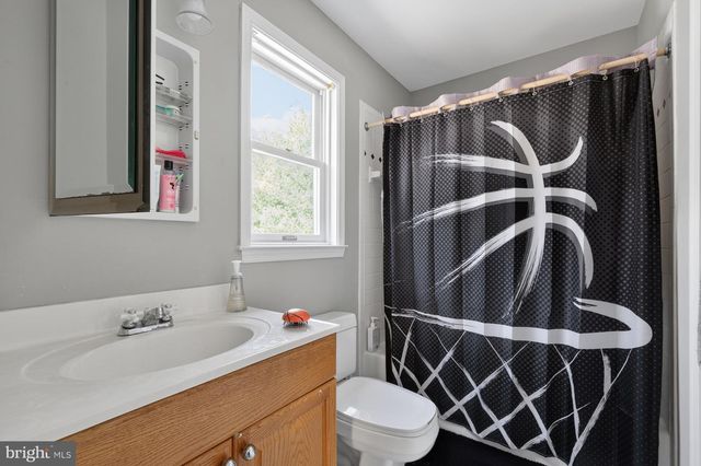 110 SAYLERS CREEK RD, Locust Grove, VA 22508