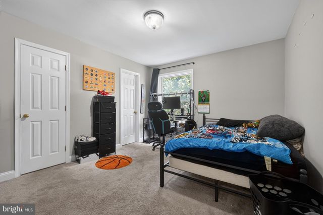 110 SAYLERS CREEK RD, Locust Grove, VA 22508