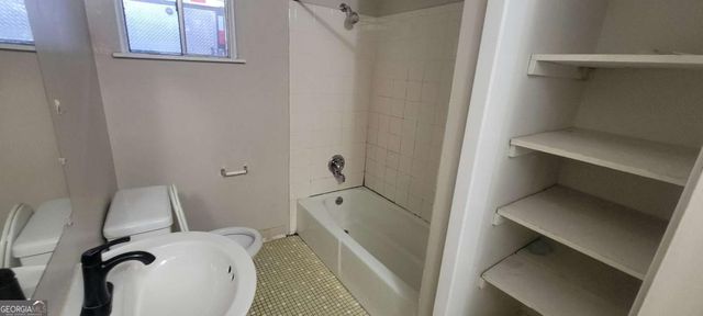 897 Six Oaks Circle B, Norcross, GA 30093