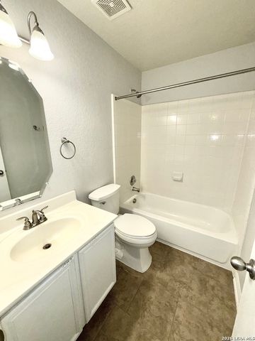 11218 Acuff Sta, San Antonio, TX 78254