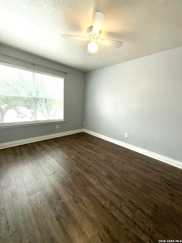 11218 Acuff Sta, San Antonio, TX 78254