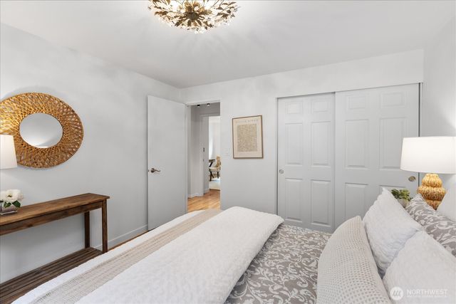 9918 227th Place SW, Edmonds, WA 98020