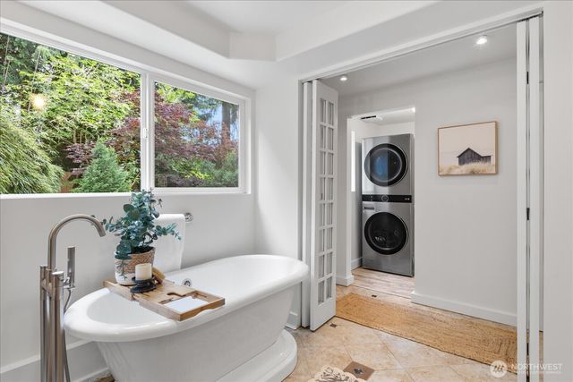 9918 227th Place SW, Edmonds, WA 98020