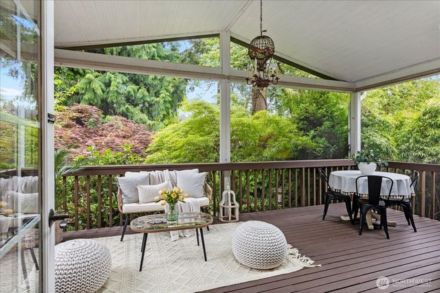 9918 227th Place SW, Edmonds, WA 98020