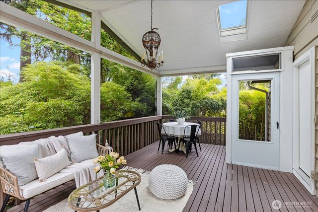 9918 227th Place SW, Edmonds, WA 98020