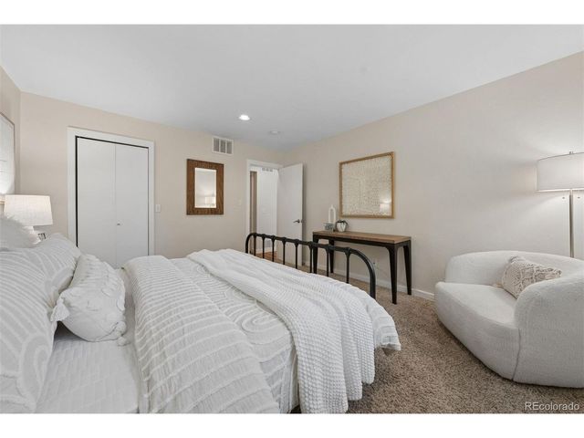 209 Wright St 103, Lakewood, CO 80228