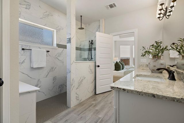 165 Cascata WAY, Liberty Hill, TX 78642