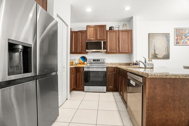 4236 N Dixie Highway 132, Oakland Park, FL 33334