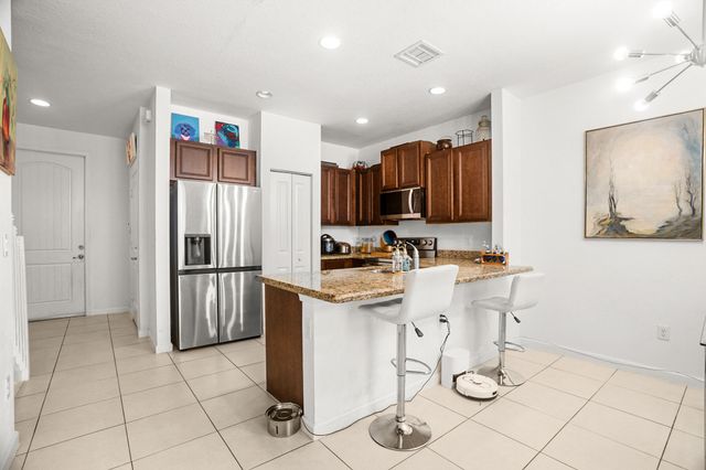 4236 N Dixie Highway 132, Oakland Park, FL 33334